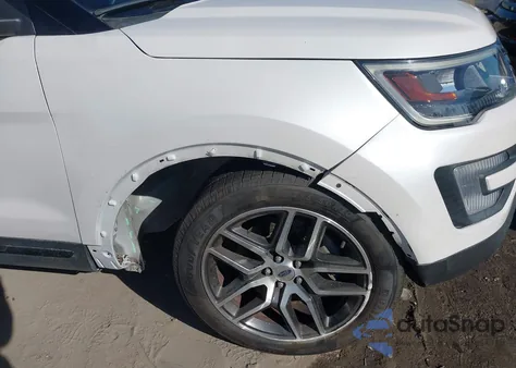 2017 Ford Explorer Sport z USA, uszkodzony, nr VIN 1FM5K8GT8HGE24250